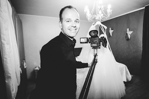 Hochzeitsreportage.tv | das perfekte Hochzeitsvideo, Hochzeitsfotograf · Video Meerbusch, Kontaktbild