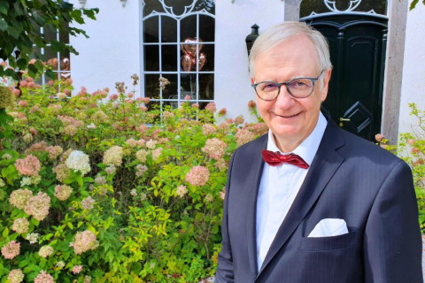 Kontaktbild Festlich ohne Pastor Kontaktbild Festlich ohne Pastor, Freie Redner & Theologen Düsseldorf