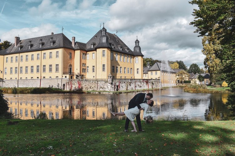 Brown Studio - Fotografin Sabina Schmitz, Hochzeitsfotografen &middot; Video Dormagen, Kontaktbild